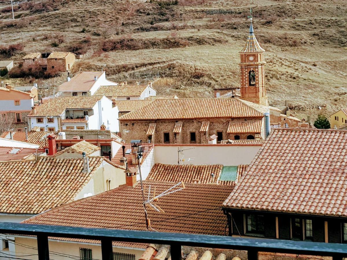 Fabuloso Apartamento En Camarena De La Sierra  Exterior foto