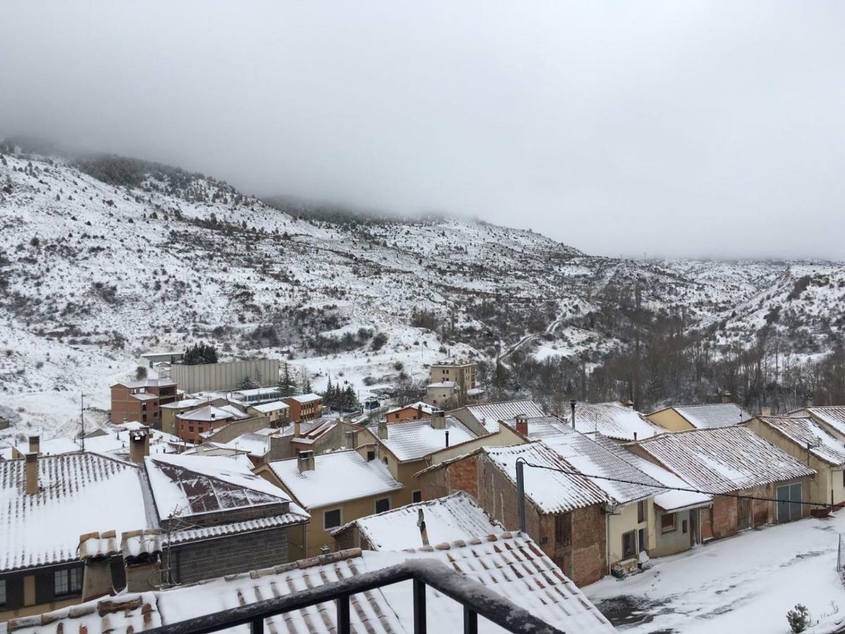 Fabuloso Apartamento En Camarena De La Sierra  Exterior foto